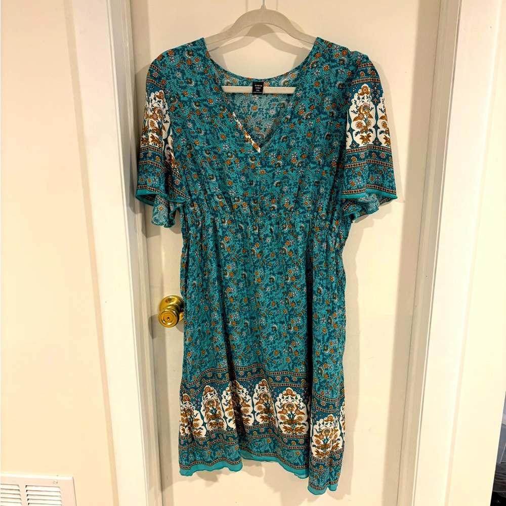 Teal and gold design dress size 1XL